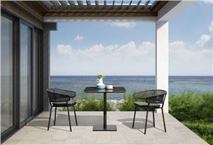 Table et chaises de meubles de jardin